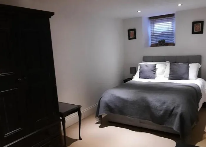 Smart Stay On Franklin Road